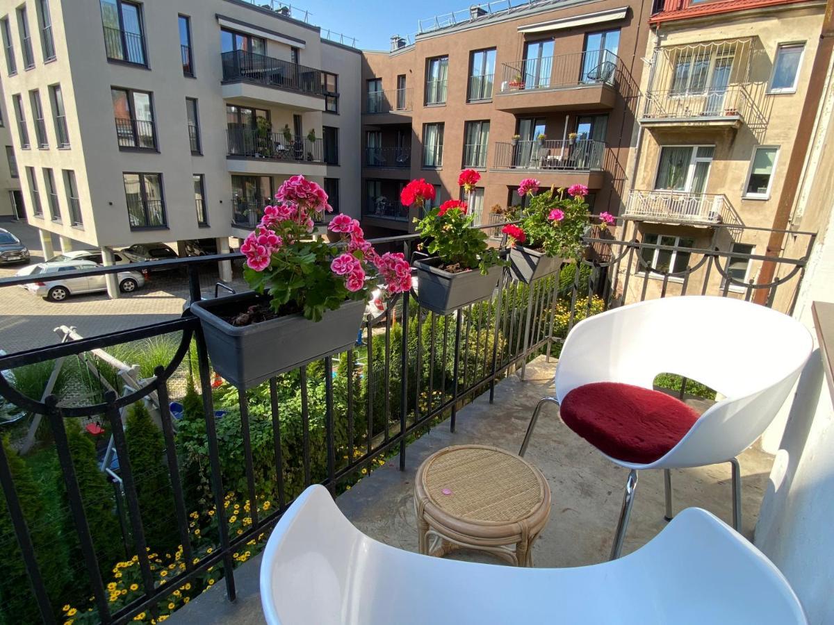 Spacious Old Town Apt, 3 Private Rooms, Sleeps 5-6 Kaunas Exterior foto
